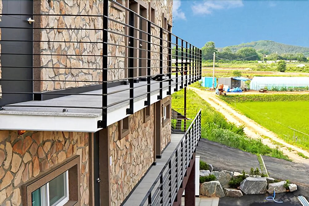 Mari Hotel