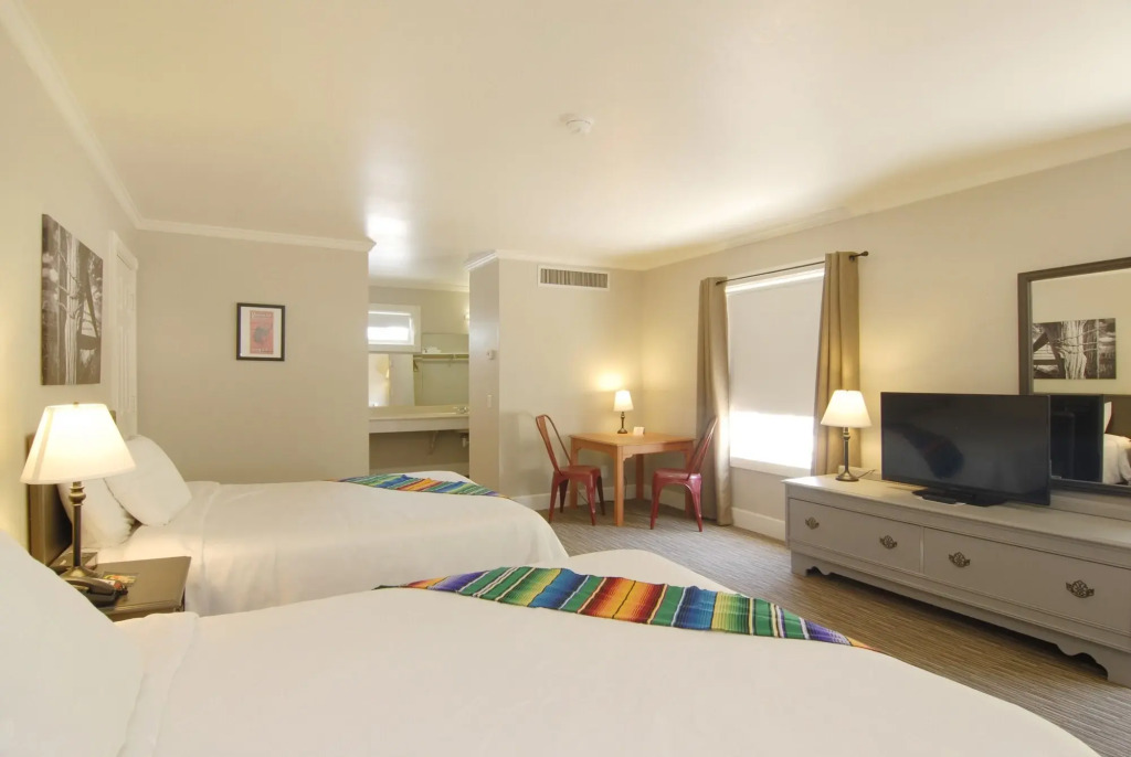 Palm Canyon Hotel and RV Resort