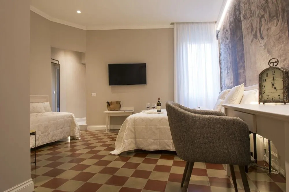 Pistoia INN - Downtown's Charming Rooms