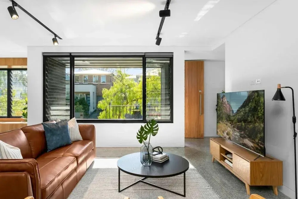 Impeccable 3-bed Home Near the Beach