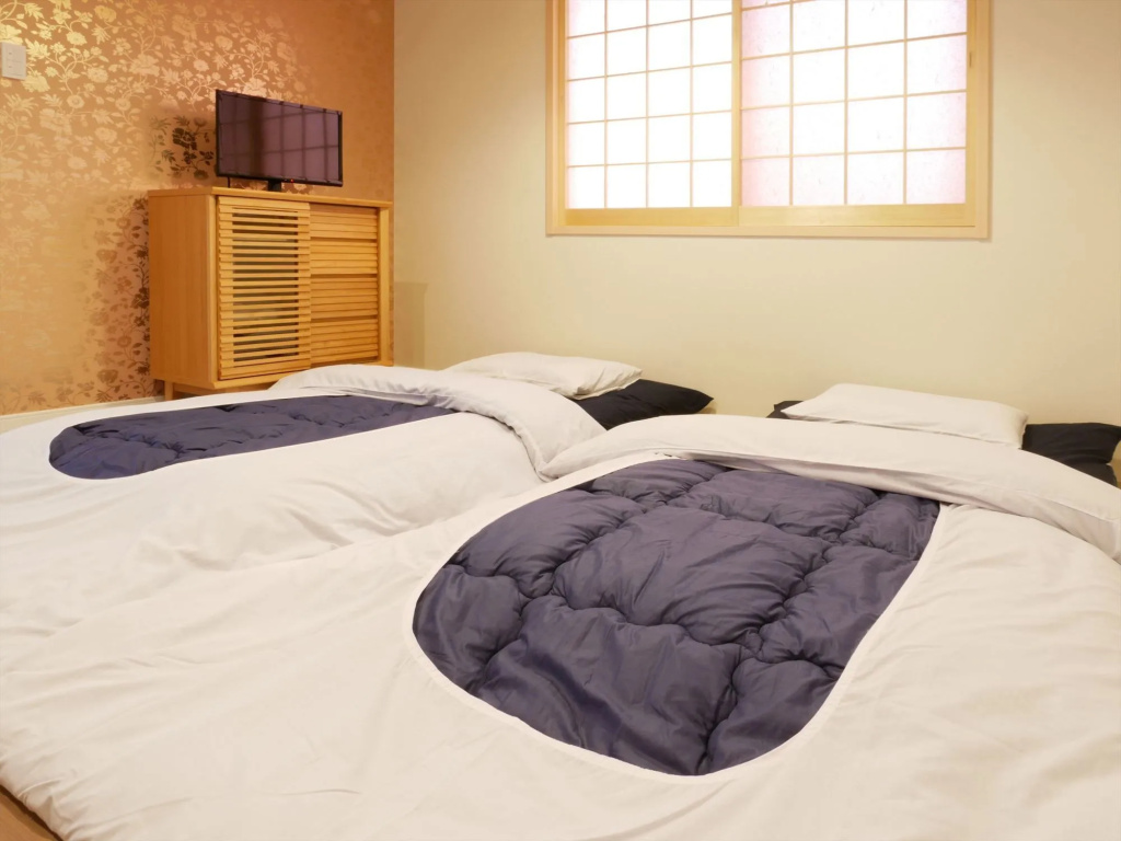 COTO Kyoto Shijo-Omiya 1