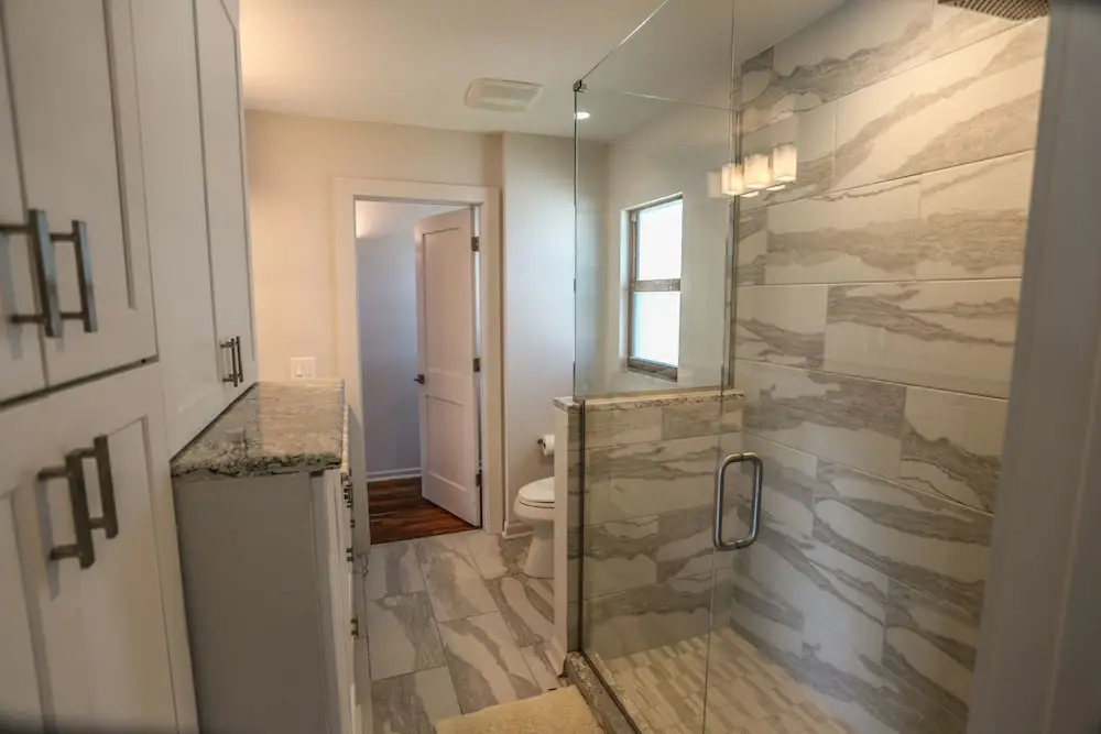 205 Bayview Ave. - M