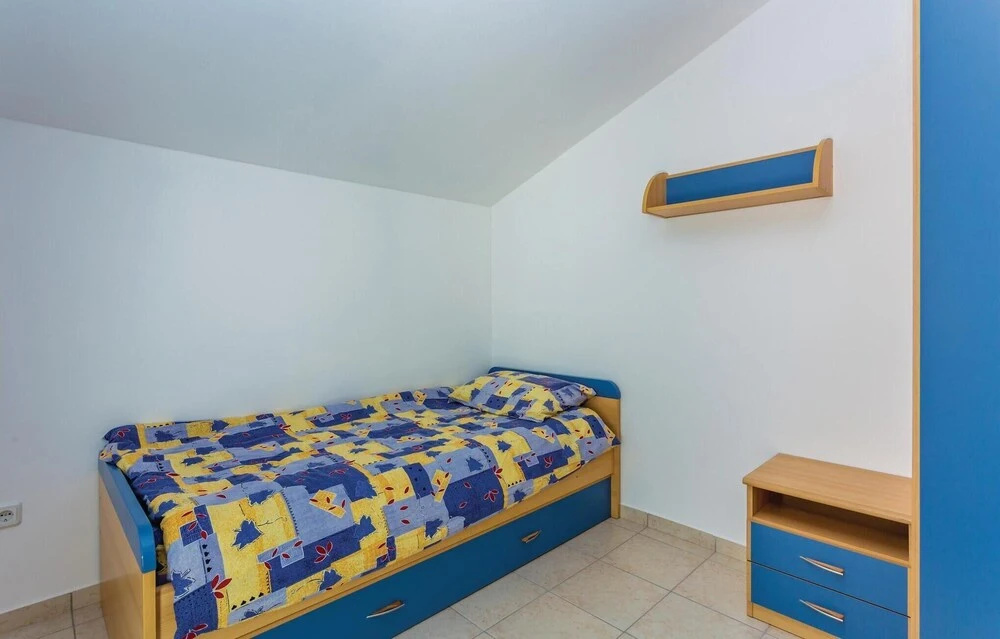 Nice Home in Dobrinj With Wifi and 3 Bedrooms