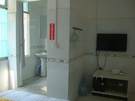 Luodian Hongyi Hotel