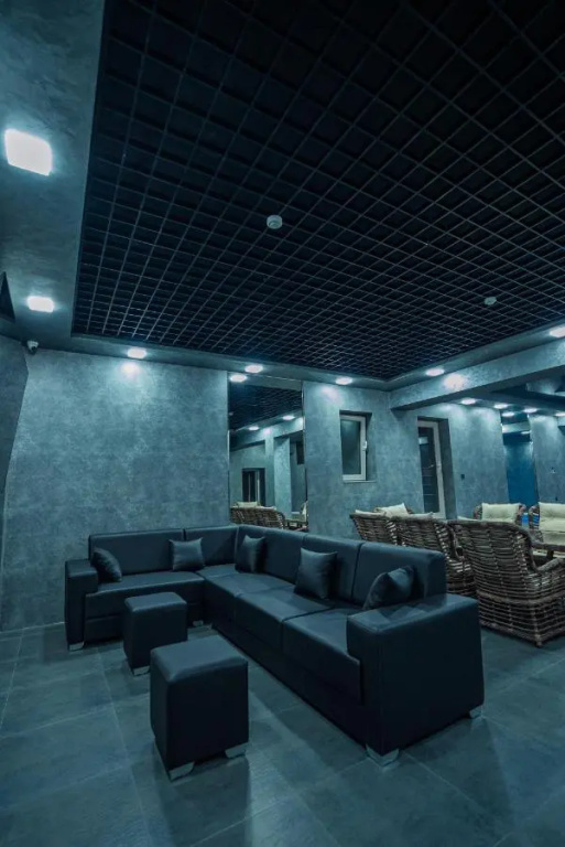 5 Wood Hotel & Spa