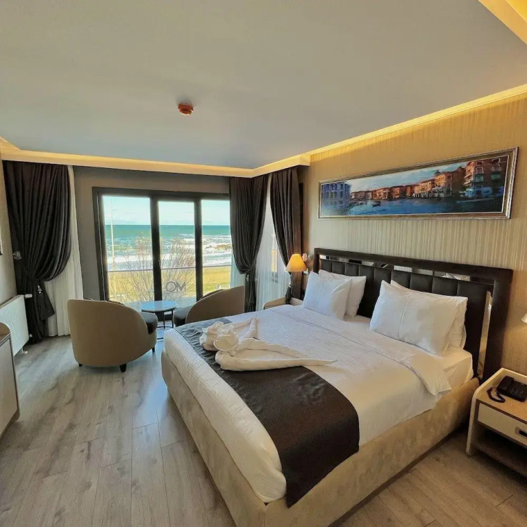 MQ Hotel Suites & SPA