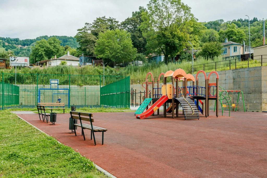 Апартаменты «Колокольчик» Ирины Савельевой с видом на горы у входа в Национальный Парк