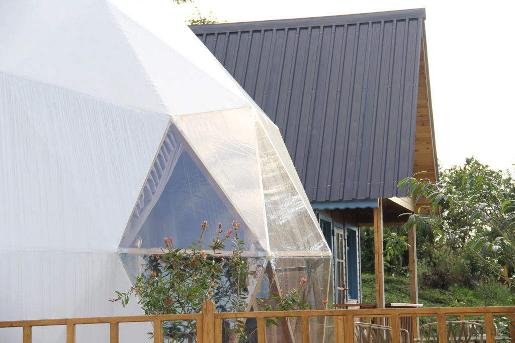 Glamping Bogina Dome & Suite