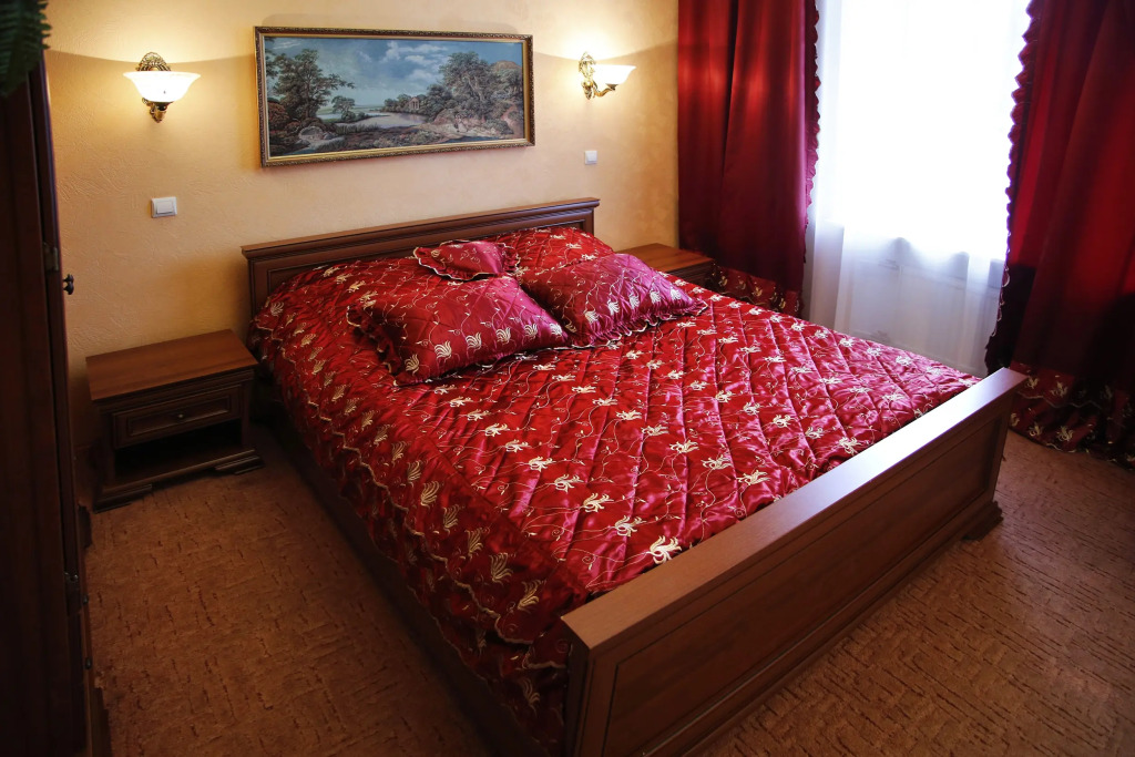 Гостиница Октябрьская