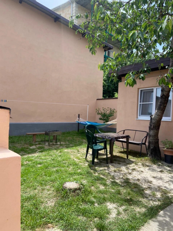 Частный дом Дом у моря в Мысхако,парковка, мангал , гамак, стол и стулья