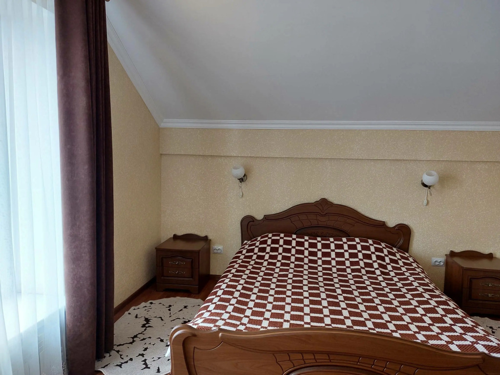 U Steklyannoy Strui Guest House