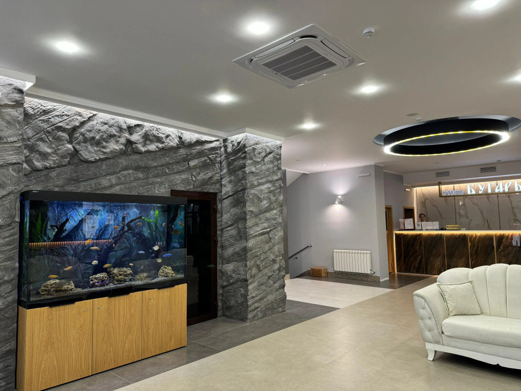 Бугарь Отель