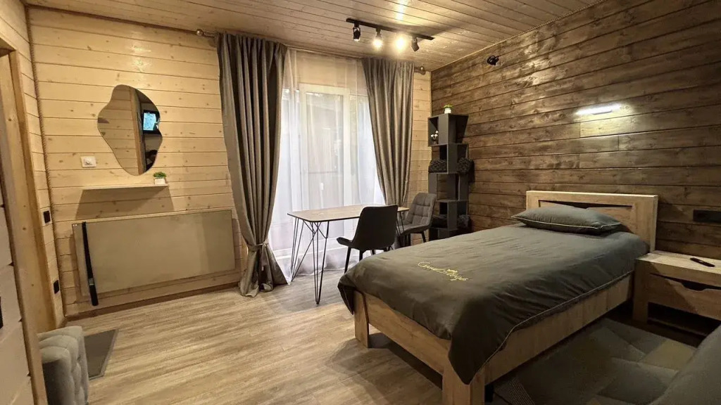 V Khutore Krasny Pakhar 4 Private House