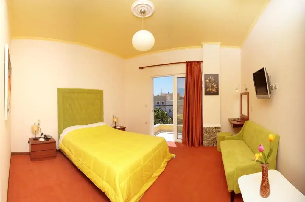 Paradice Hotel Luxury Suites-Near zorbas Beach-FREE Breakfast