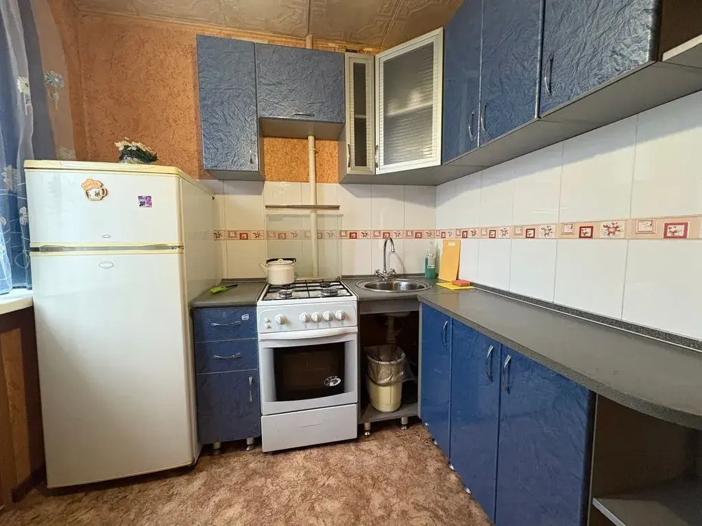 Квартира для командировочных рядом с заводами Лукойл, Каустик;