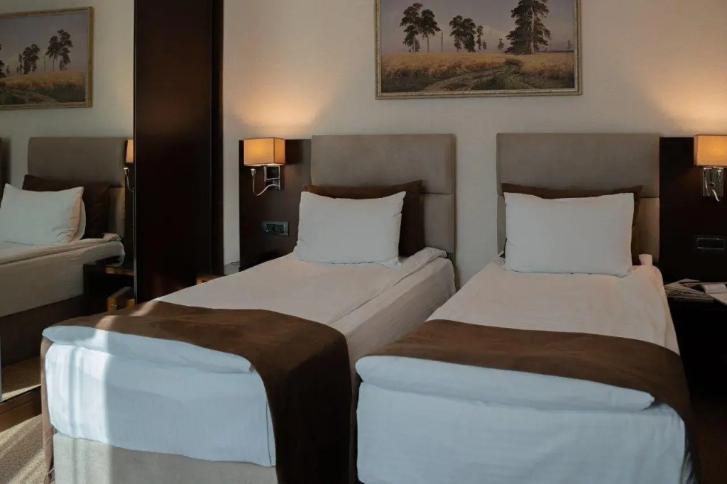 Diamond Hotel