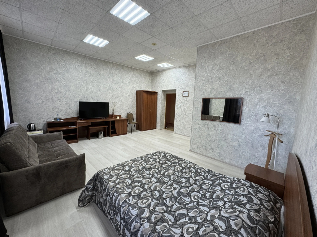 Piramida Hotel