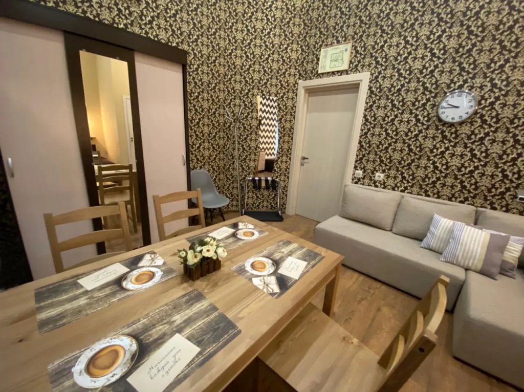 Hotel812