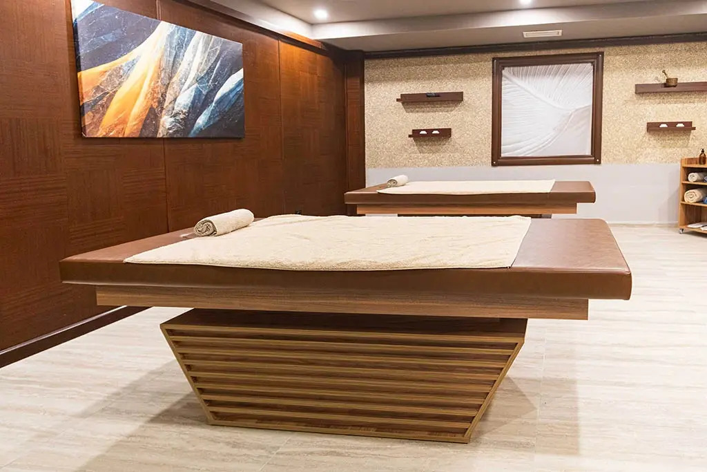 Destiny Marine Deluxe Hotel