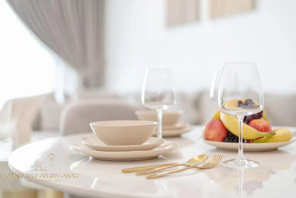 Апартаменты Marco Polo Fancy Marina Getaway With Mesmerizing Views