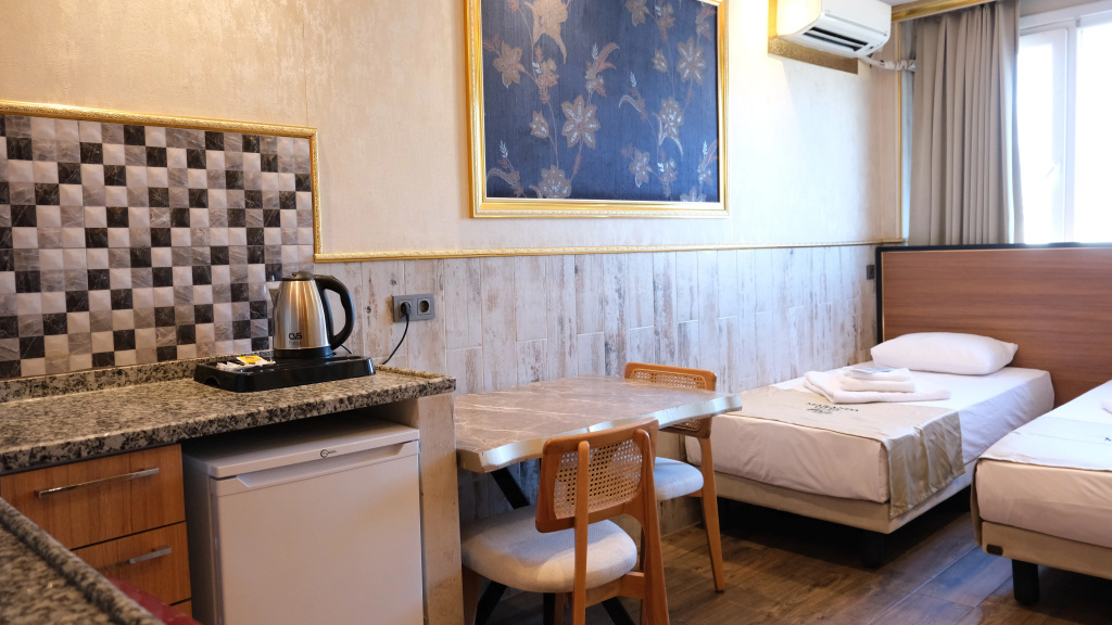 Maranda Suit Hotel
