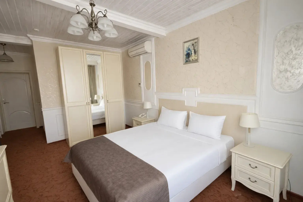 Отель Райгонд