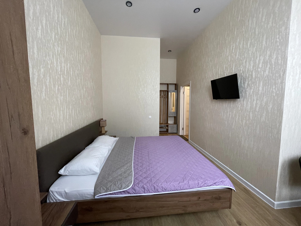 Weekend Inn Lodging House