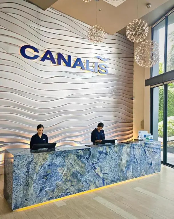 Canalis Suvarnabhumi Airport Hotel - Free Scheduled shuttle from Hotel to Suvarnabhumi Airport