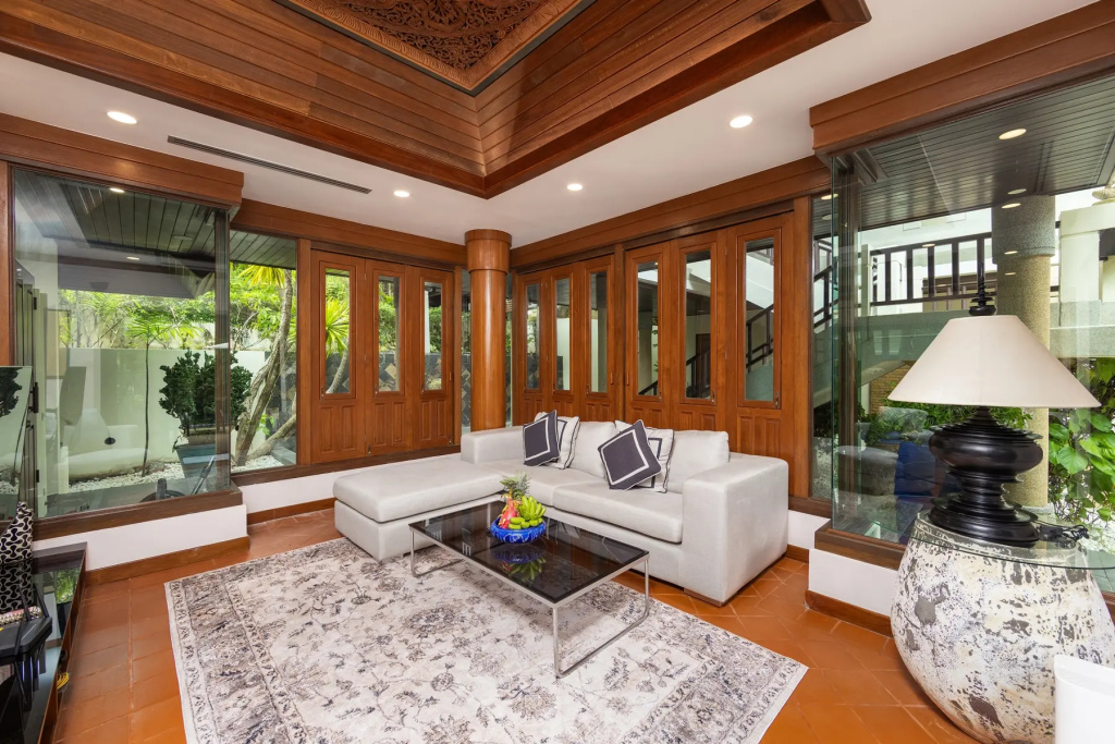 Meraya Villa with Private Pool Near Nai Harn Beach