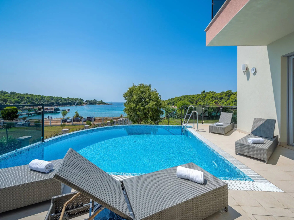Villa Cedar