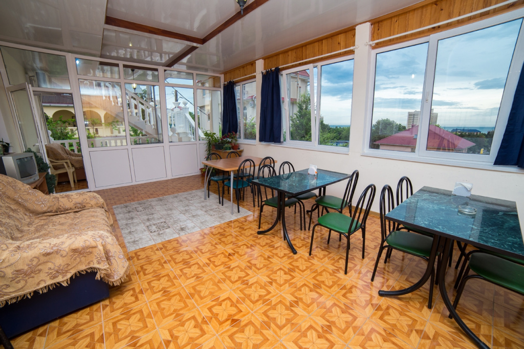 Меблированные комнаты Джина