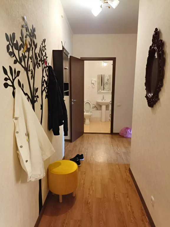 Dvukhkomnatnye na Vtorom Etazhe s Balkonom Apartments