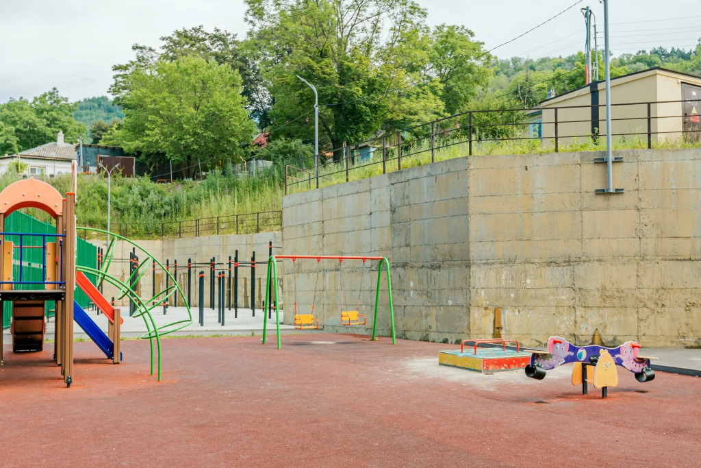 Апартаменты «Колокольчик» Ирины Савельевой с видом на горы у входа в Национальный Парк