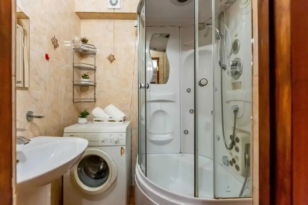 Uyutnaya Dvukhkomnatnaya Flat