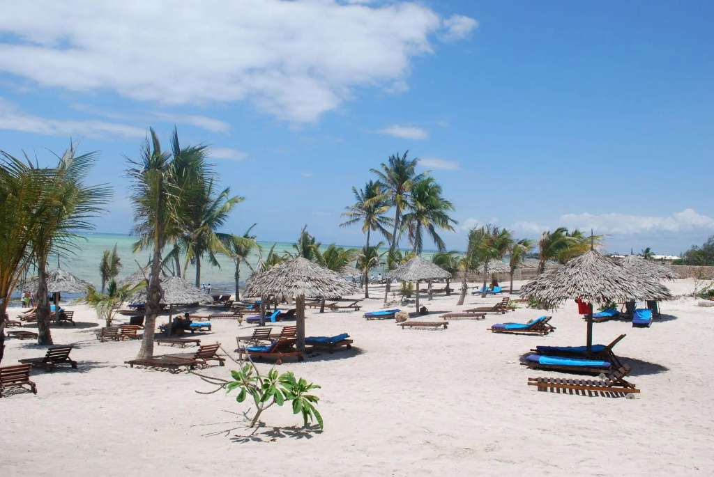 Отель Jumbo Watamu All Inclusive