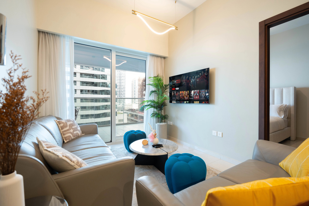 Апартаменты Keyrock Chic 2BR Escape Pool & Lake View