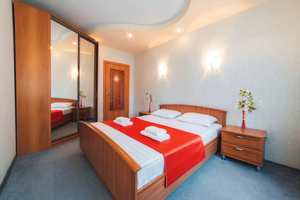 Апартаменты Пять Звёзд возле ЛА Трактор