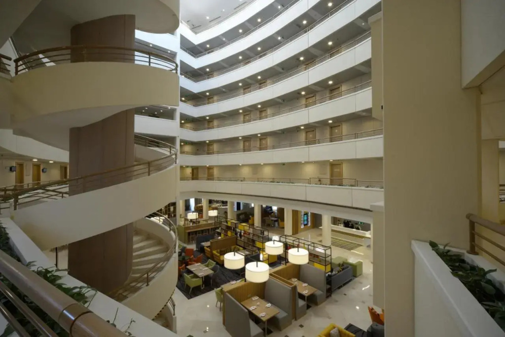 Edge Seligerskaya Moscow Hotel