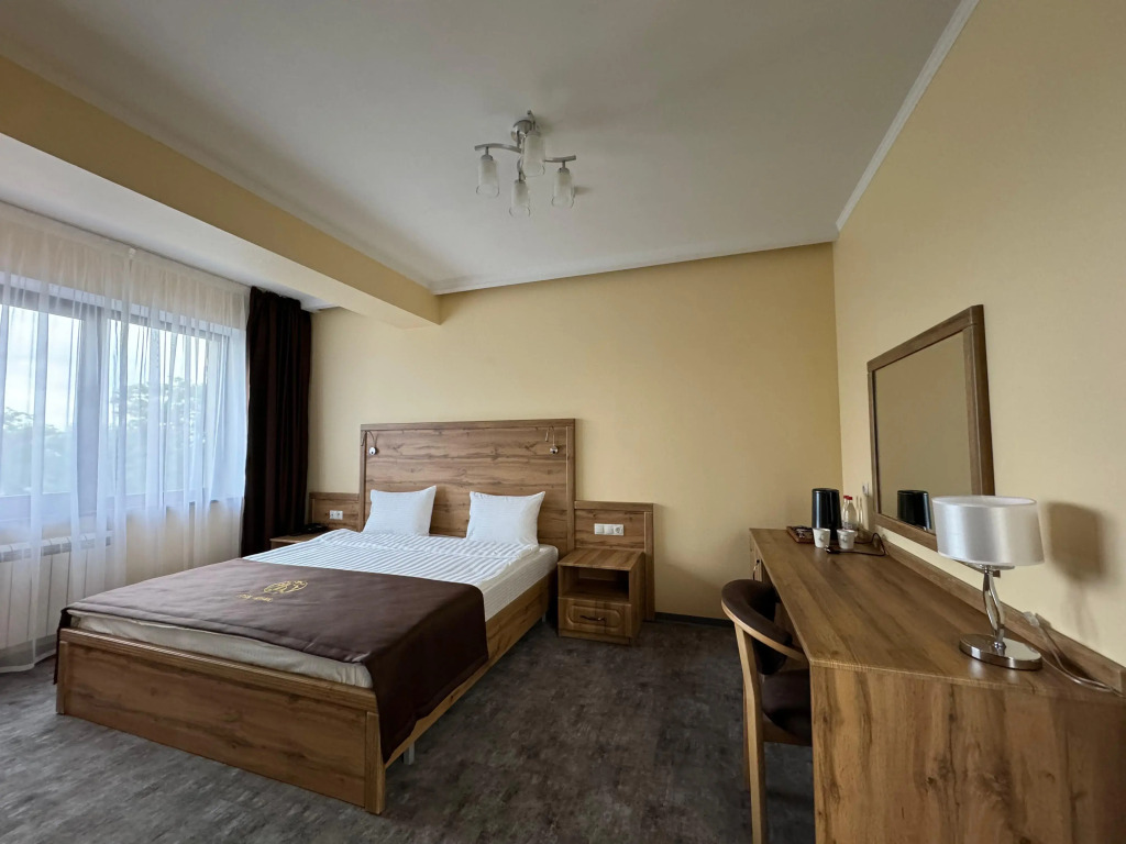 Бугарь Отель