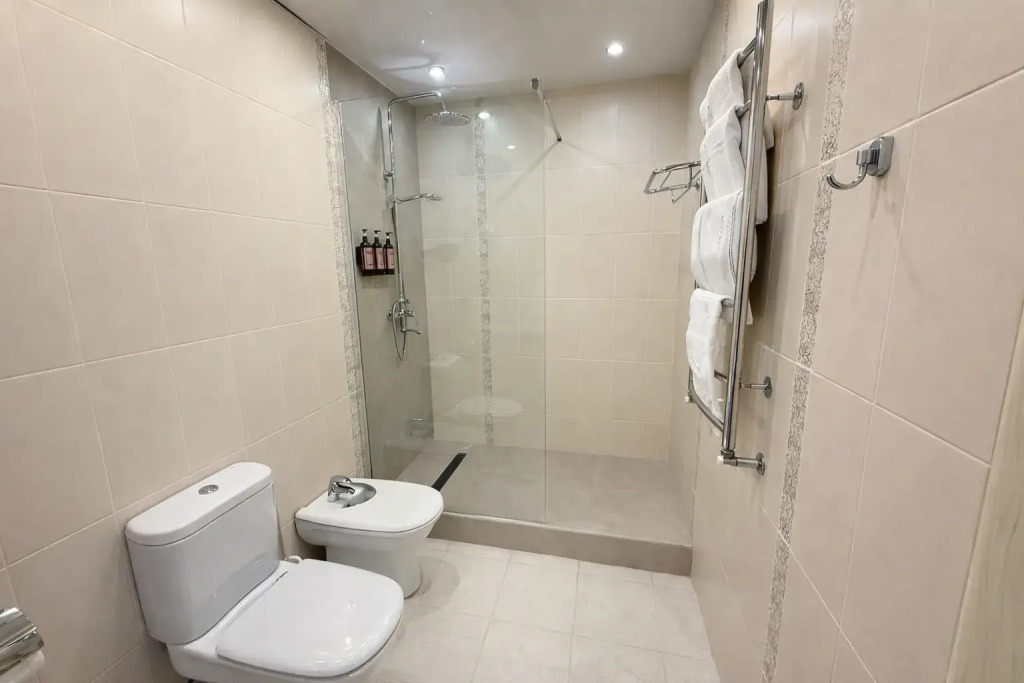 Отель Райгонд