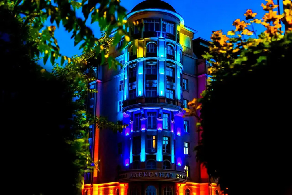Отель Александр