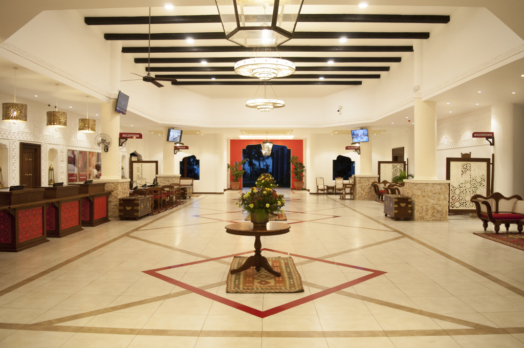 Отель PrideInn Paradise Beach Resort & Spa