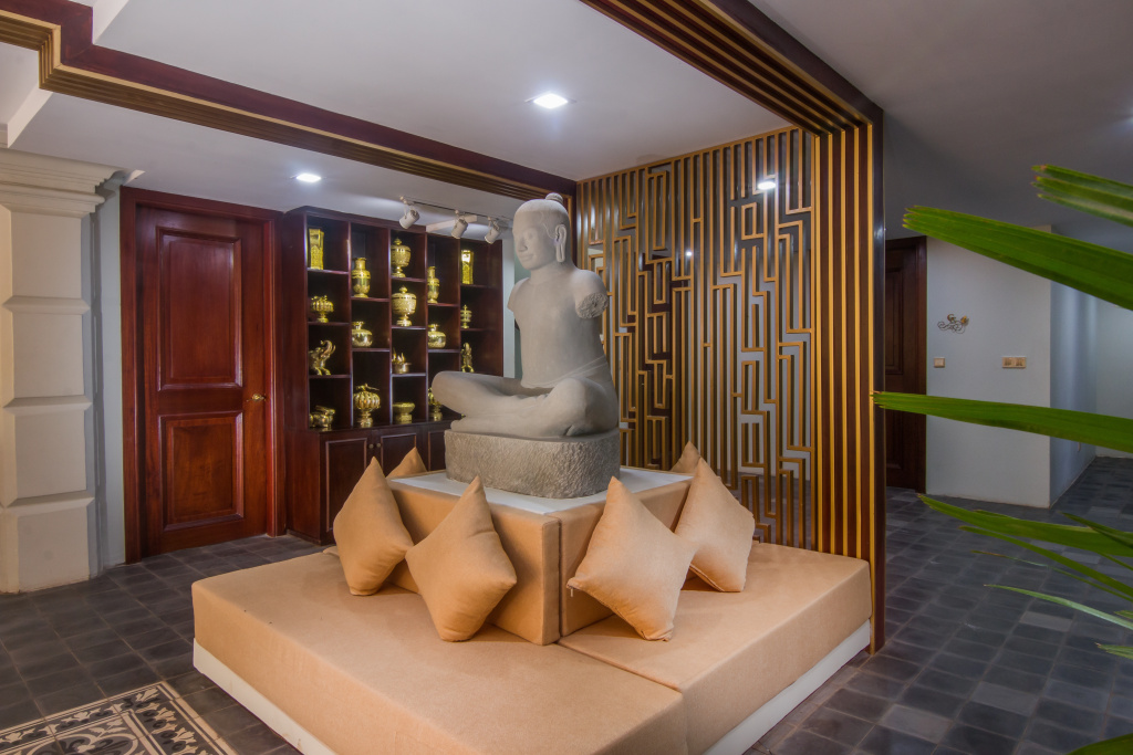 Anachak Angkor Suite
