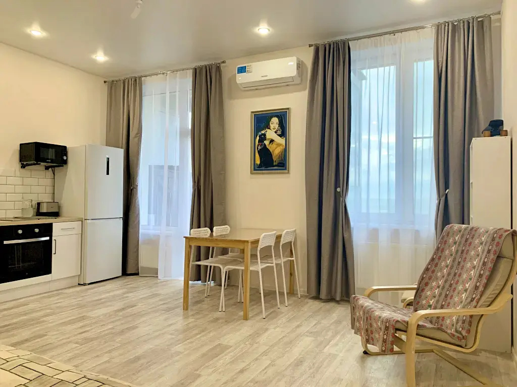 Квартира Короленко 28б