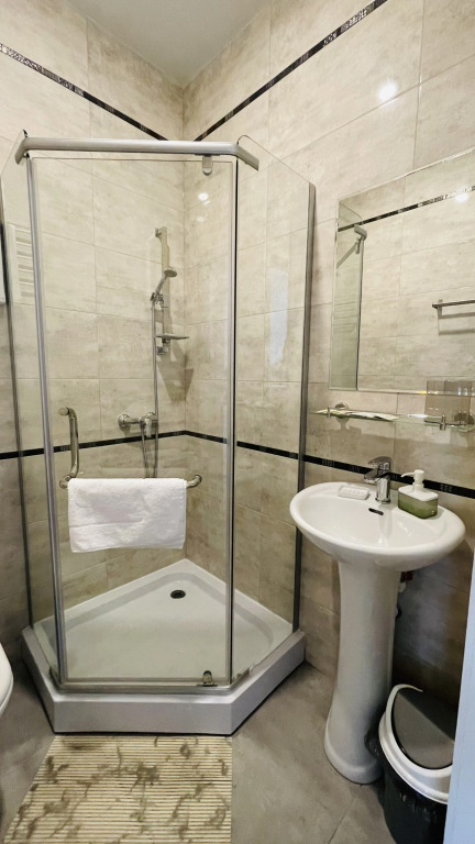 Weekend Inn Lodging House