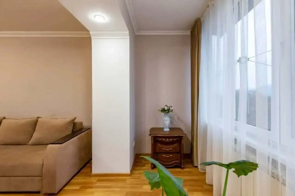 Uyutnaya Dvukhkomnatnaya Flat