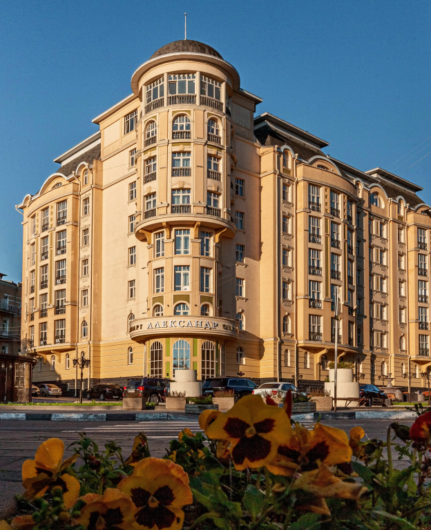 Отель Александр