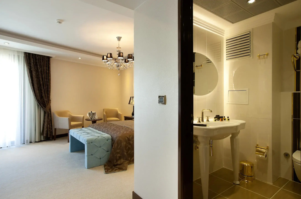 Black Bird Thermal Hotel & SPA