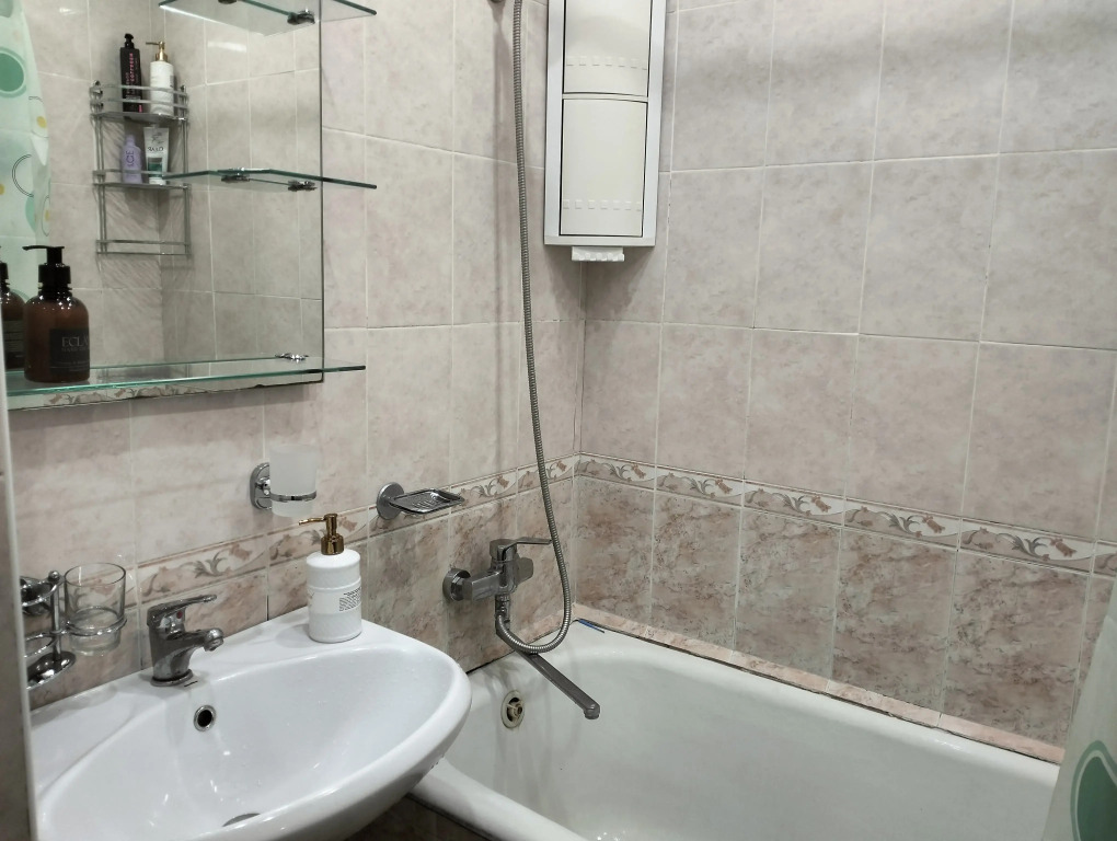 Квартира 44 Параллель