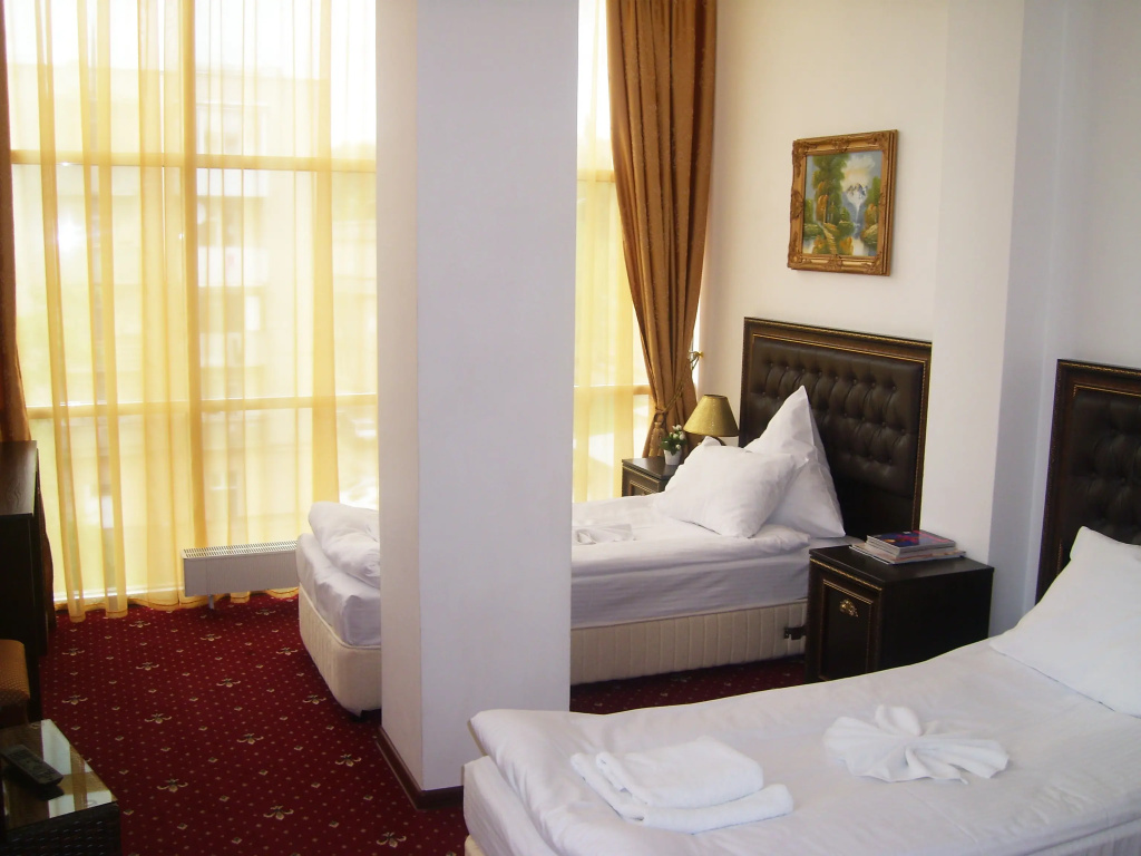Golden Hotel